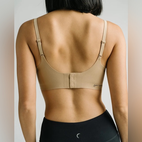 Zyia Flax Double Adjustable Comfort Bra - Picture 7 of 14